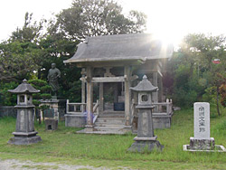 南洲神社と西郷隆盛謫居記念碑９